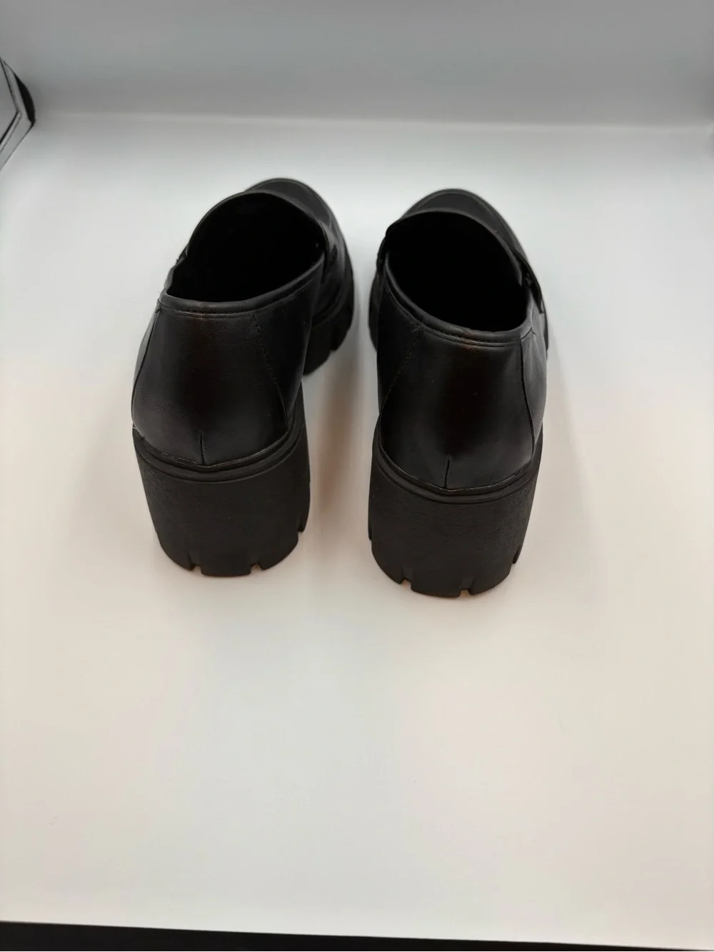 Torrid Black Chunky Lug Sole Loafers SZ 10WW Like New Condition!